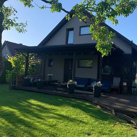Mooni Cottage Pärnu Exterior foto